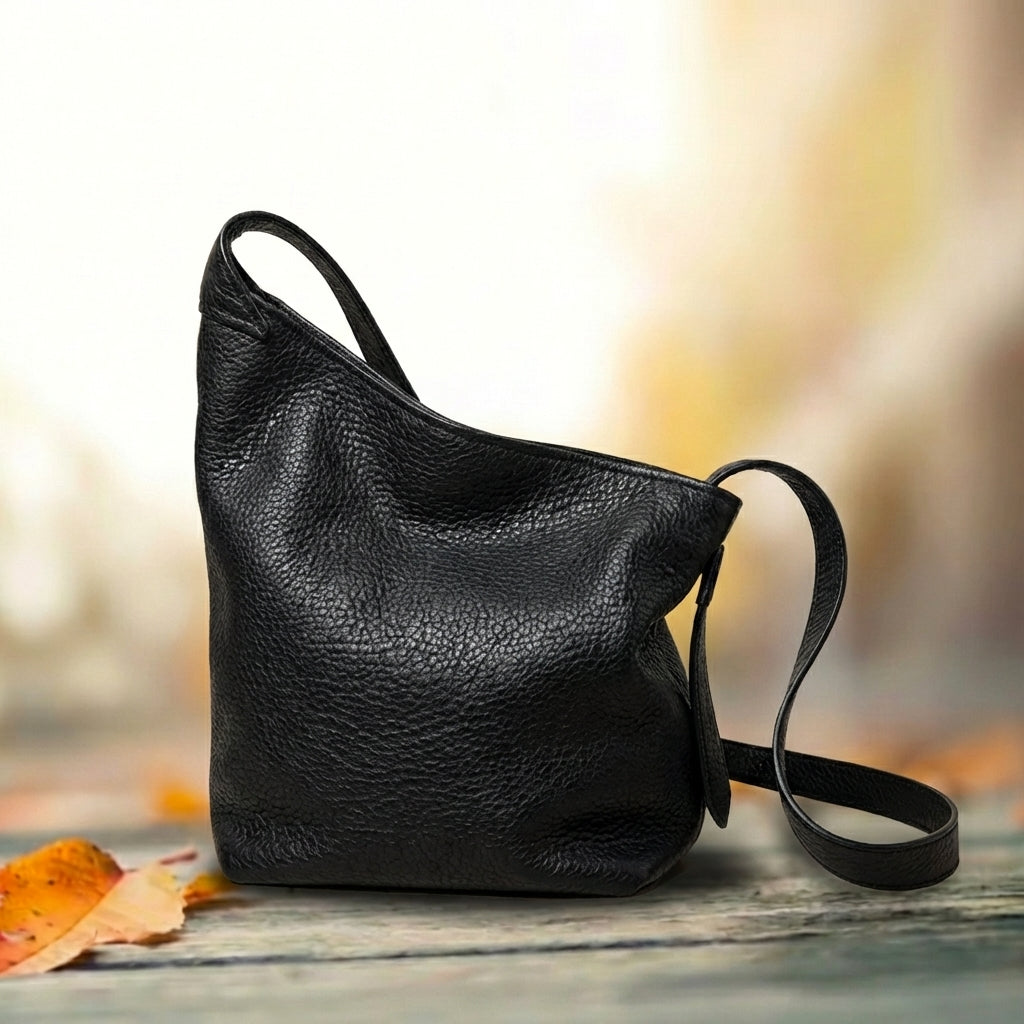 Elephant pattern bubble shoulder crossbody horseshoe bag (black)